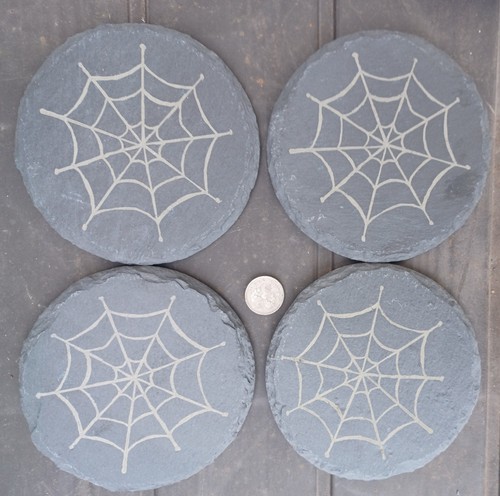 Spider web coaster - spider, filled
