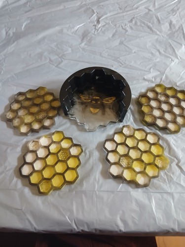 Handmade honeycomb resin - handmade,