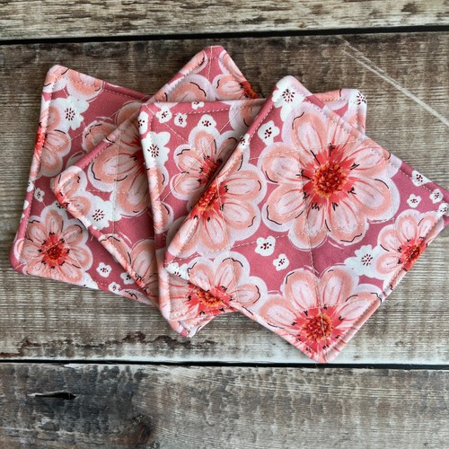 Pink floral quilted drink - floral,