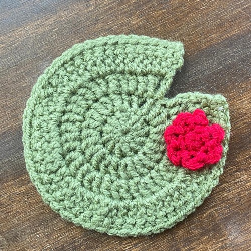 Handmade crochet lily - handmade, pad