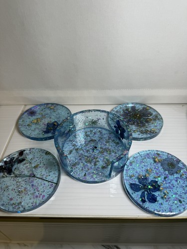 Handmade resin coaster and - resin,
